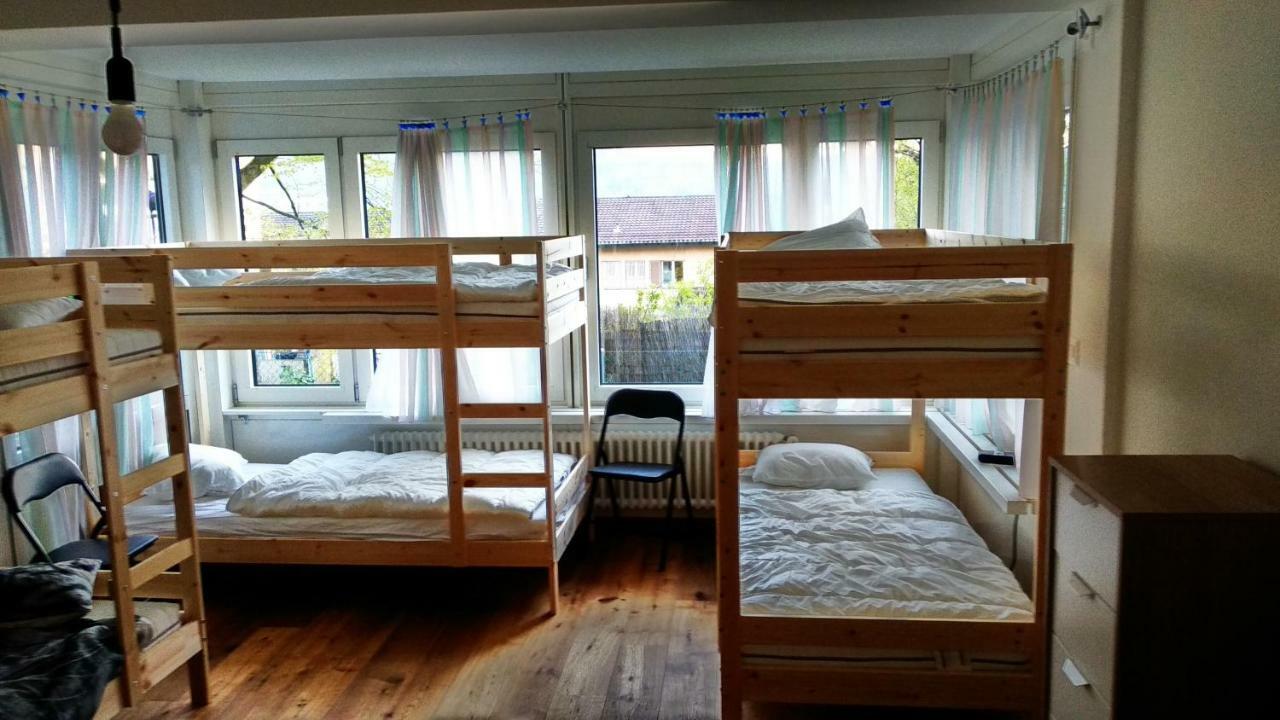 Budget Youth Hostel Oberengstringen Exterior foto